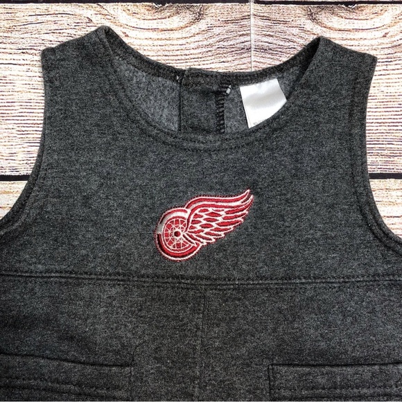 NHL Detroit Red Wings Grey and Red Romper Size 12M - Picture 6 of 11